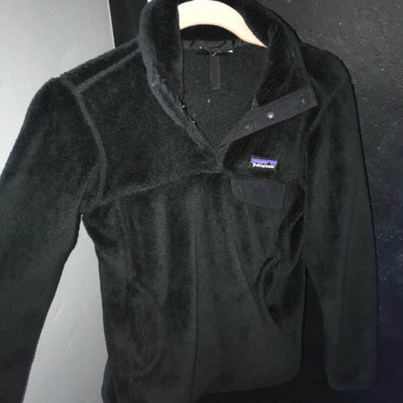 black fuzzy patagonia